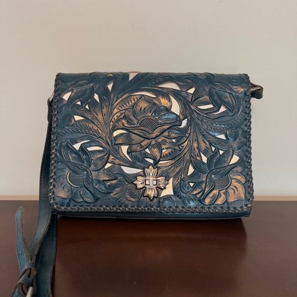 NWT: Patricia Nash tooled leather dark turquoise w/ adjustable shoulder strap - Picture 1 of 9
